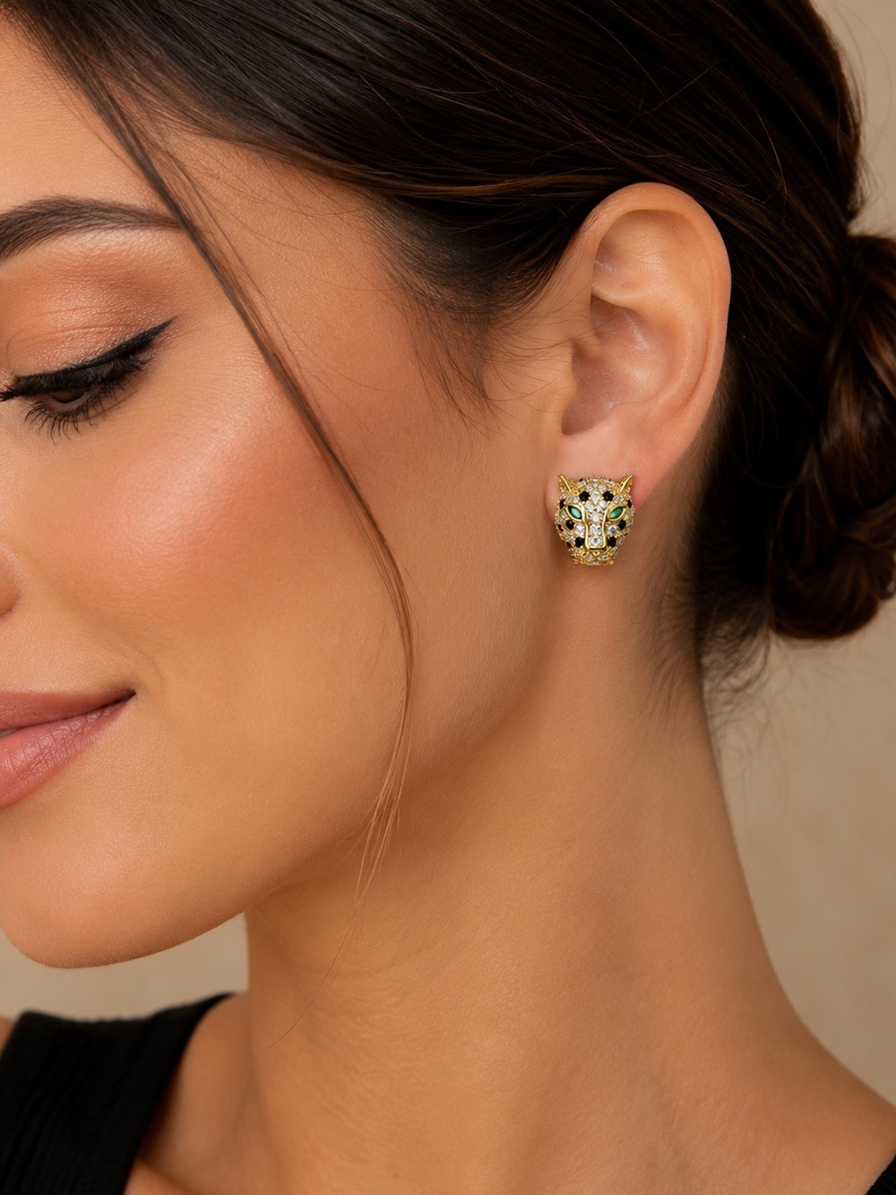 Crystal Panther Head Stud Earrings Gold • Emerald Eye Leopard Earrings - Picture 3 of 4